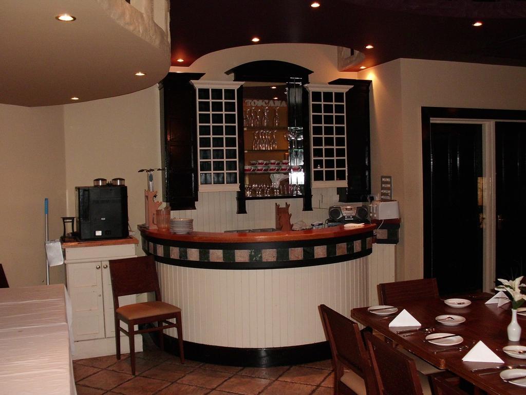 Tralee Central Hotel Extérieur photo