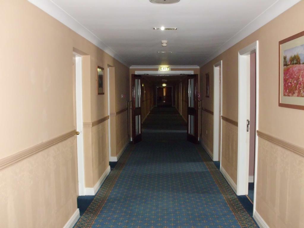 Tralee Central Hotel Extérieur photo